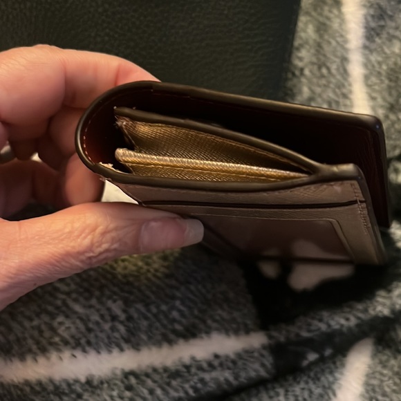 KATE SPADE ♠️ VARIOUS WALLETS/KEYCHAIN BUNDLE GORGEOUS! - Picture 7 of 16